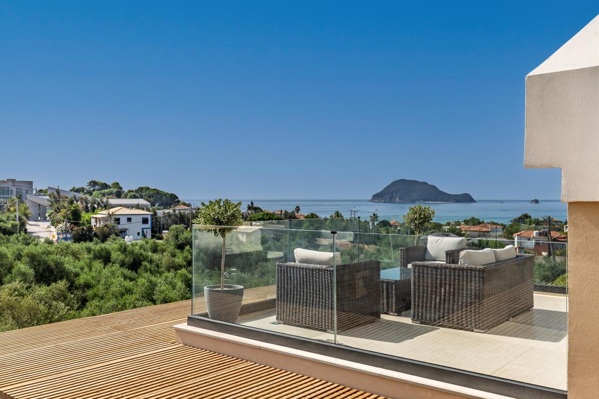 Cameo Luxury Willa Laganas