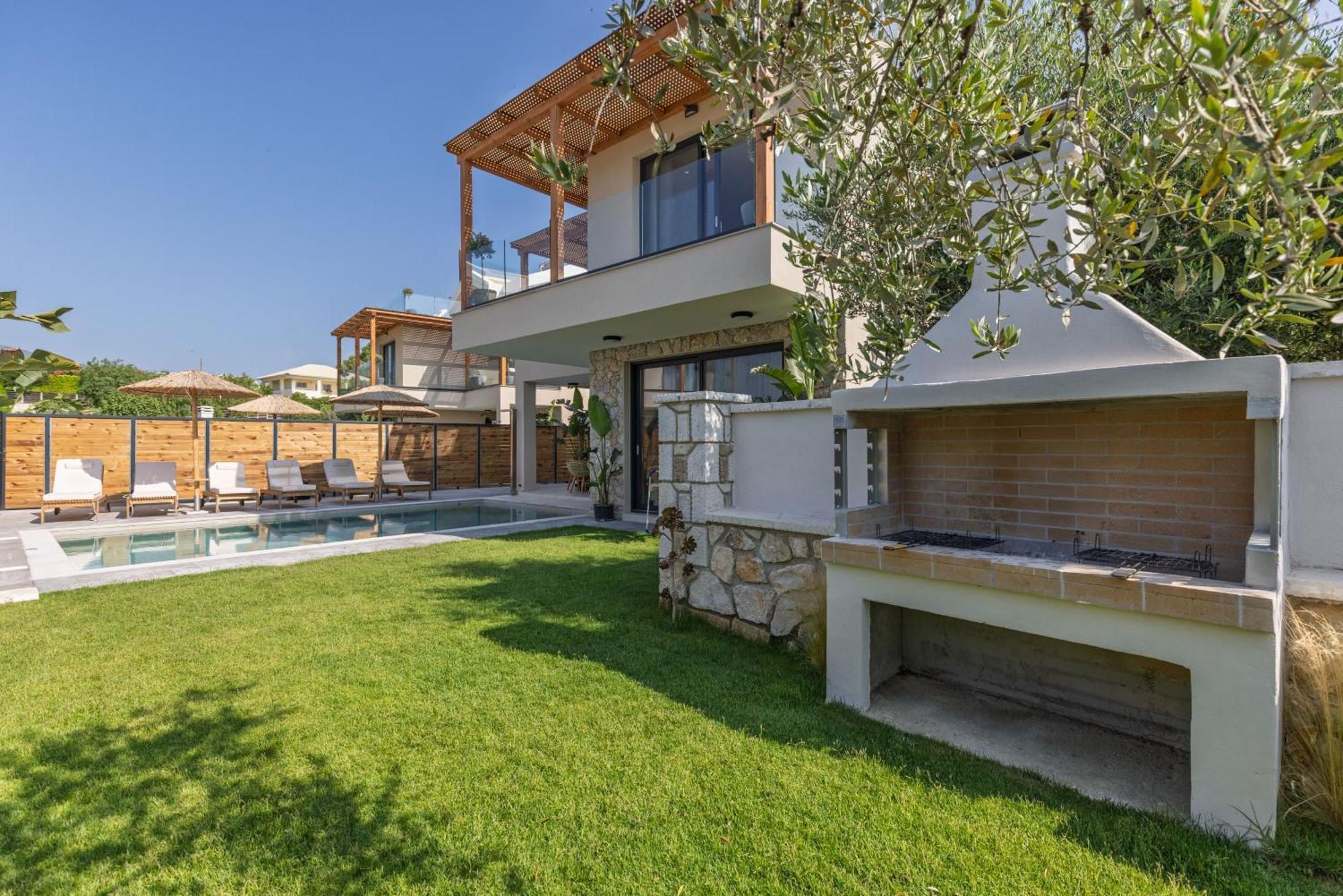 Cameo Luxury Laganas