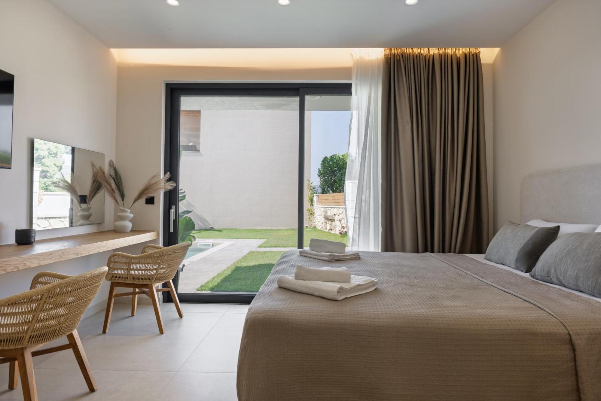 Cameo Luxury Laganas