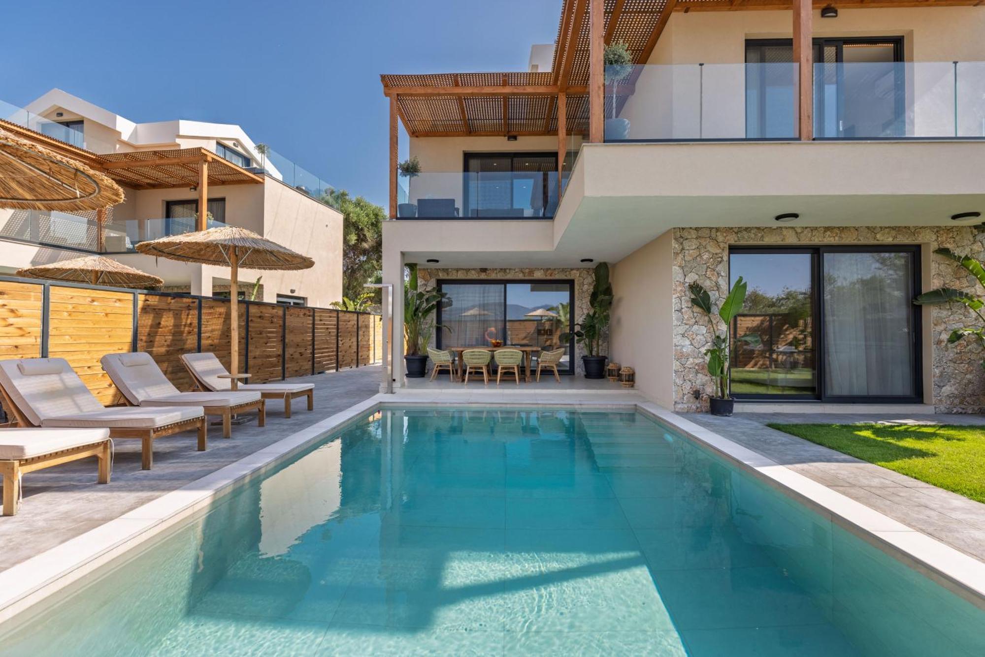 Cameo Luxury Laganas